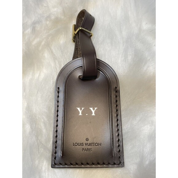 ✨Authentic LOUIS VUITTON LV Small Vachetta Dark Brown Rare Leather Luggage Tag - Picture 1 of 7